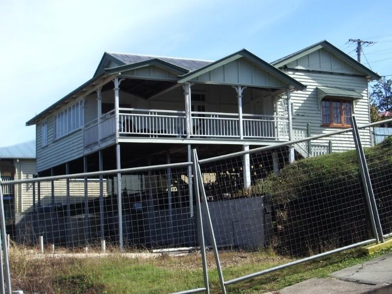 15 Okeden Street, Toowong QLD 4066