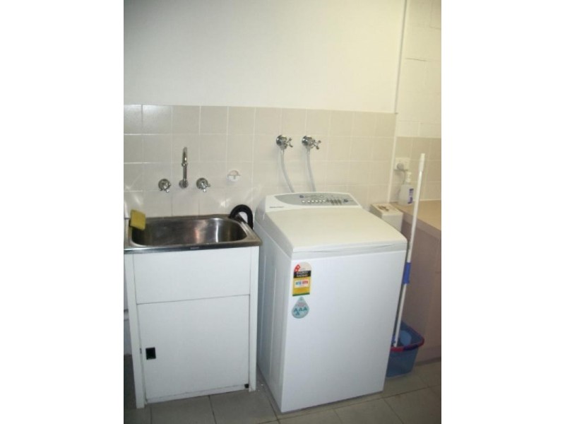 2/106 Sherwood Road, Toowong QLD 4066