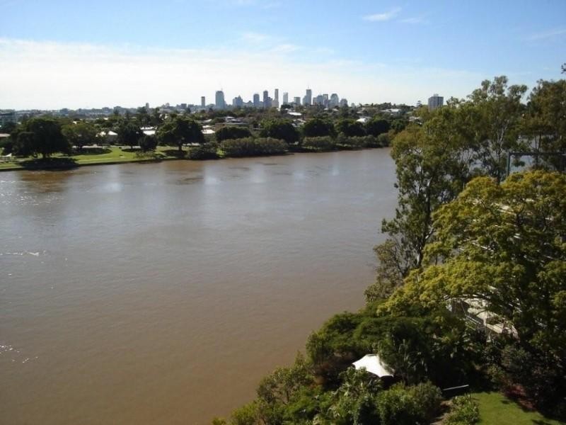 25/82 Sandford Street, St Lucia QLD 4067