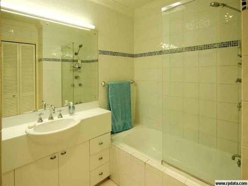 2/44 Broomfield Street, Taringa QLD 4068