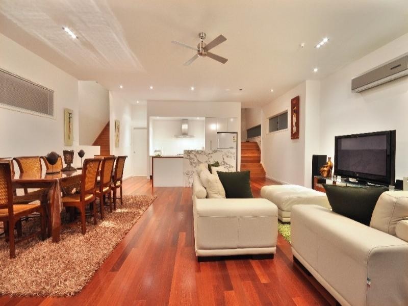 60 Gladstone Street, Indooroopilly QLD 4068