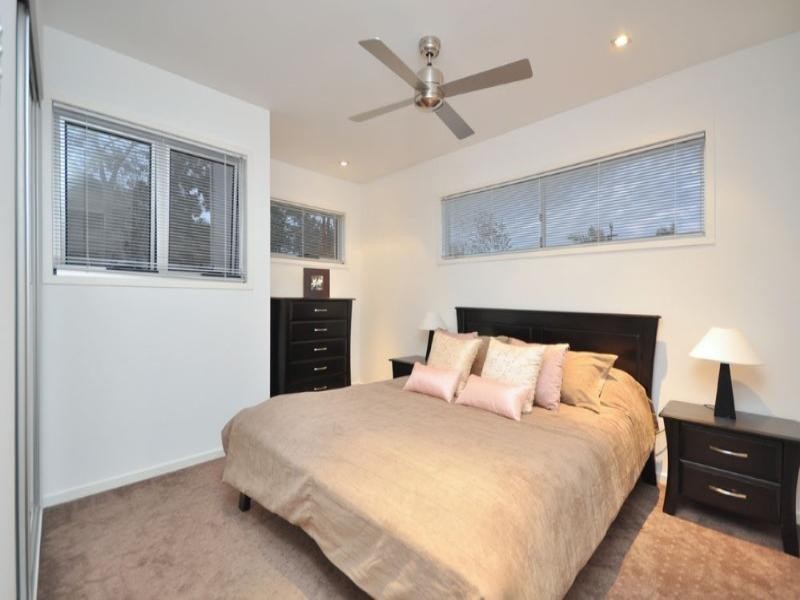 60 Gladstone Street, Indooroopilly QLD 4068