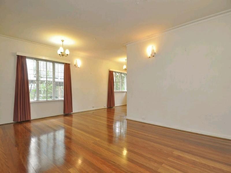 88 Fig Tree Pocket Road, Chapel Hill QLD 4069
