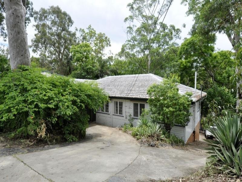 88 Fig Tree Pocket Road, Chapel Hill QLD 4069