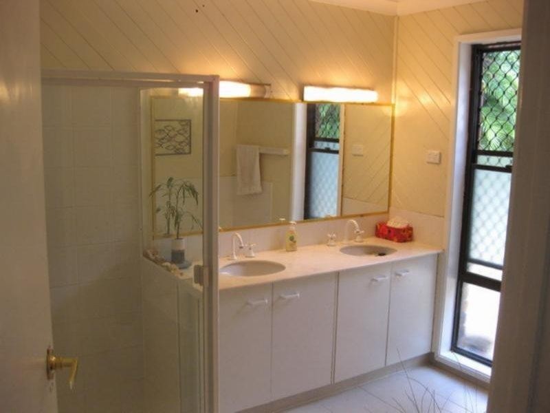 88 Dobell Street, Indooroopilly QLD 4068