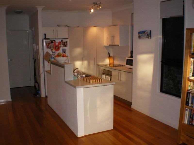 4/8 Campus Street, Indooroopilly QLD 4068