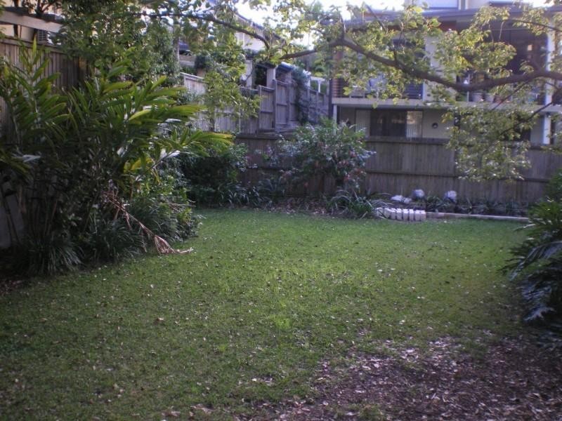 4/8 Campus Street, Indooroopilly QLD 4068