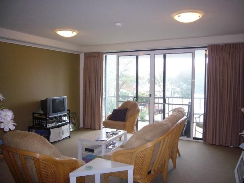 1025/18 Manning Street, Milton QLD 4064