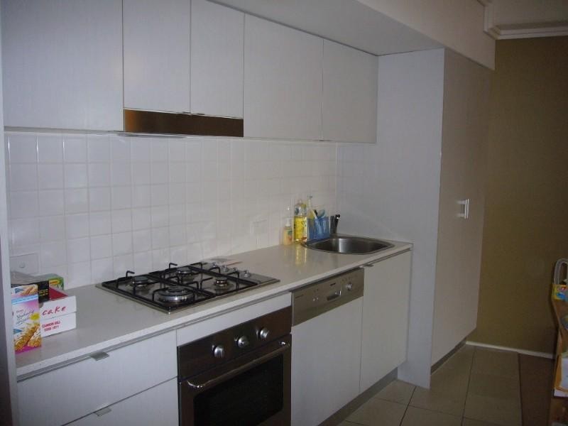 1025/18 Manning Street, Milton QLD 4064