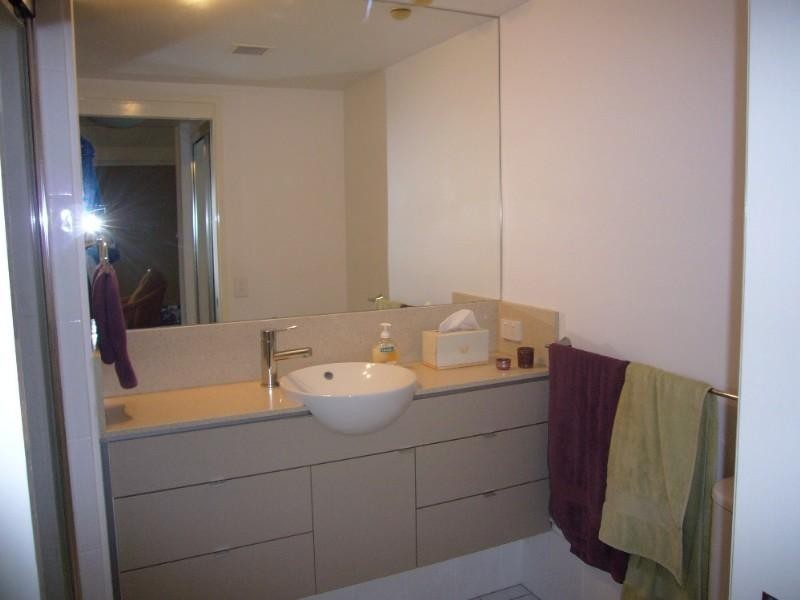 1025/18 Manning Street, Milton QLD 4064