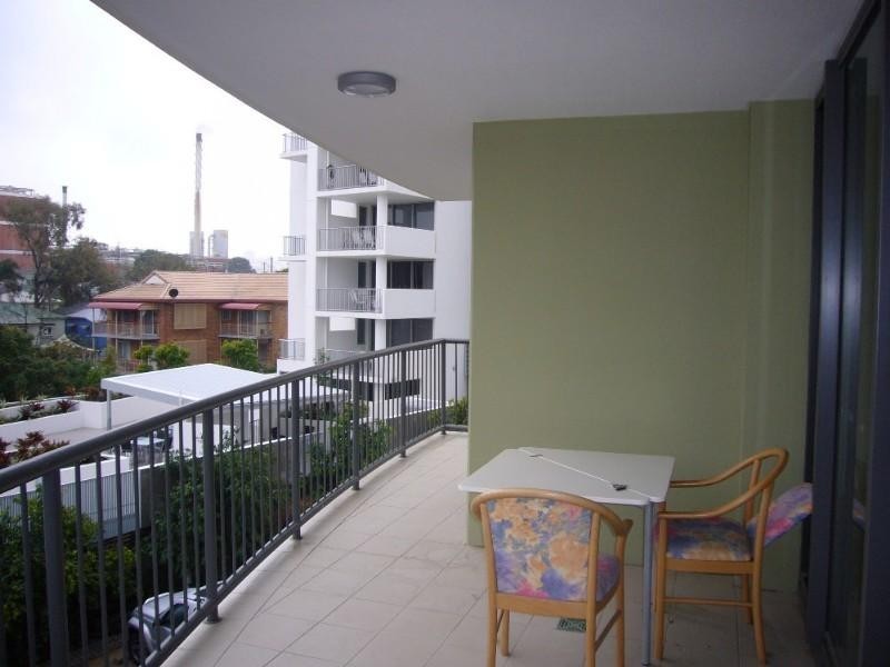 1025/18 Manning Street, Milton QLD 4064