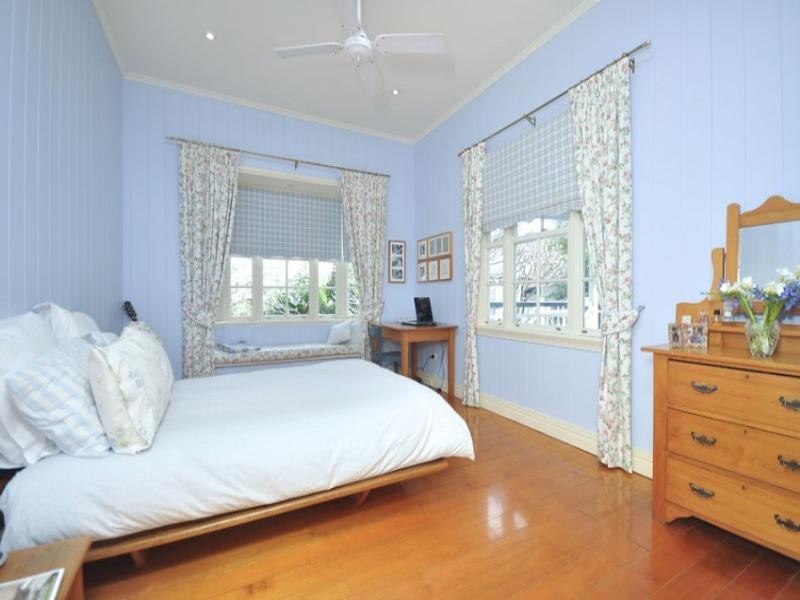 16 Shaw Street, Auchenflower QLD 4066