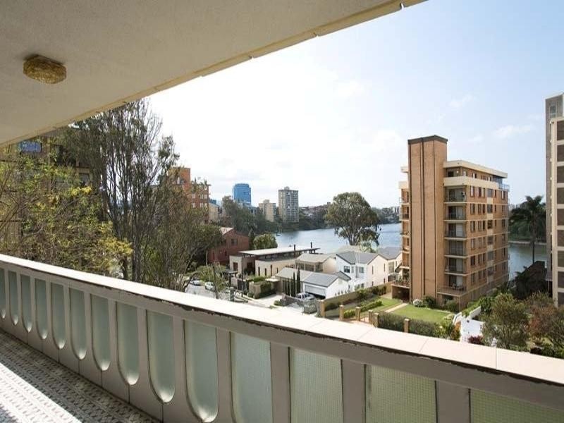 7/40 Sandford Street, St Lucia QLD 4067