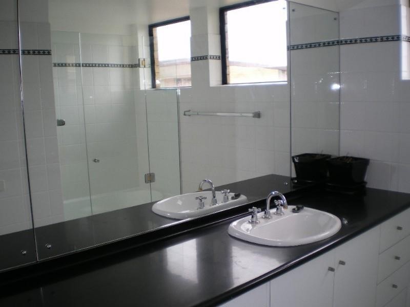 9/146 Macquarie Street, St Lucia QLD 4067