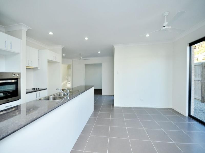 25A Pioneer Crescent, Bellbowrie QLD 4070