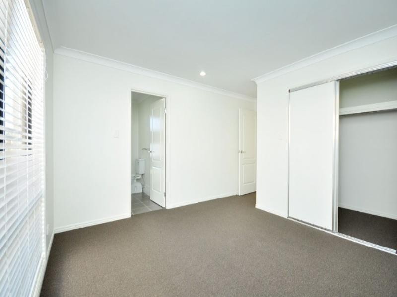 25A Pioneer Crescent, Bellbowrie QLD 4070