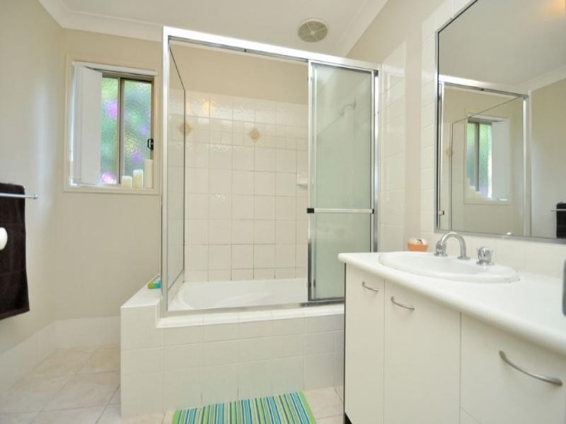 8/78 Brookfield Road, Kenmore QLD 4069