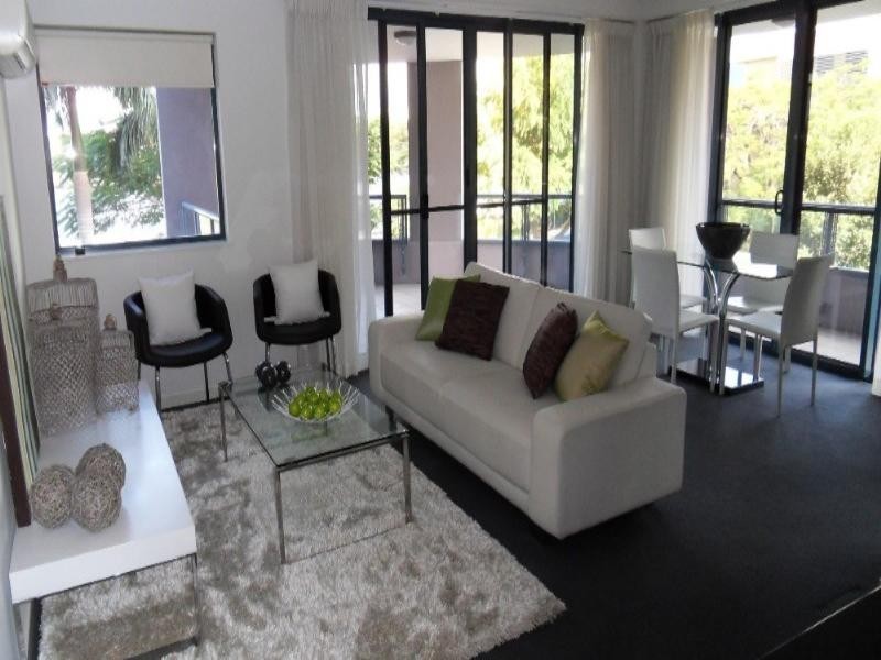 202/21 Patrick Lane, Toowong QLD 4066