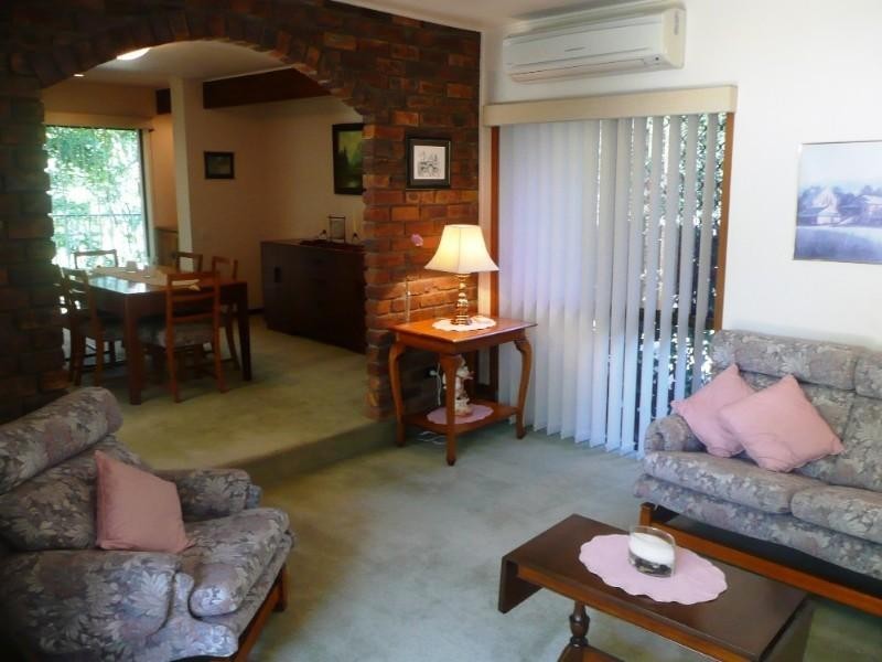 10 Nankin Street, Fig Tree Pocket QLD 4069