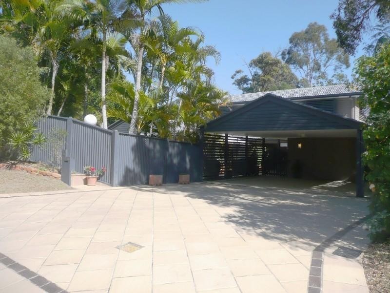 10 Nankin Street, Fig Tree Pocket QLD 4069