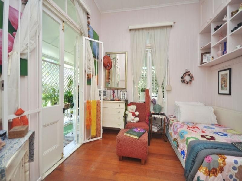 42 Bent Street, Toowong QLD 4066