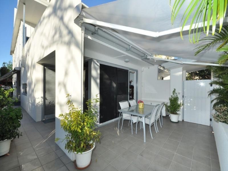 1/14 Manning Street, Milton QLD 4064