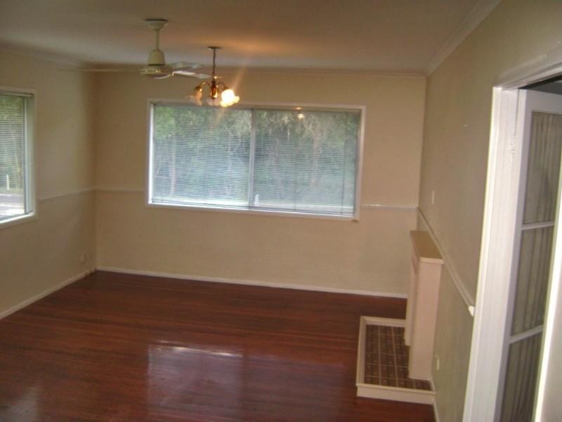 76 Brookfield Road, Kenmore QLD 4069