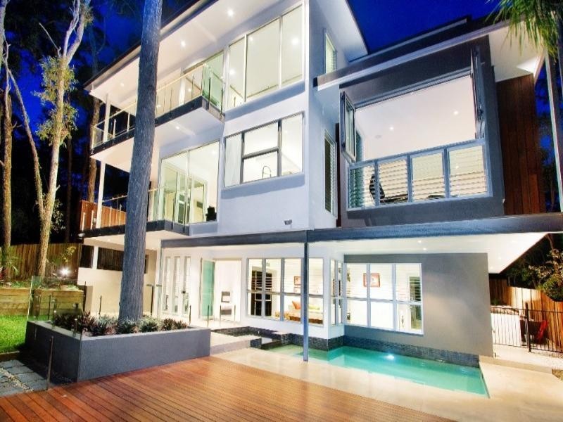 136A Simpsons Road, Bardon QLD 4065