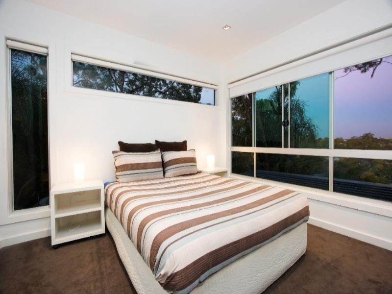 136A Simpsons Road, Bardon QLD 4065