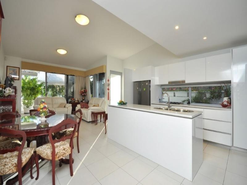 1/14 Manning Street, Milton QLD 4064