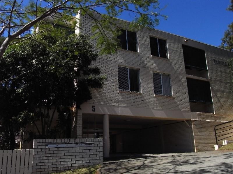 3/5 Frederick Street, Taringa QLD 4068