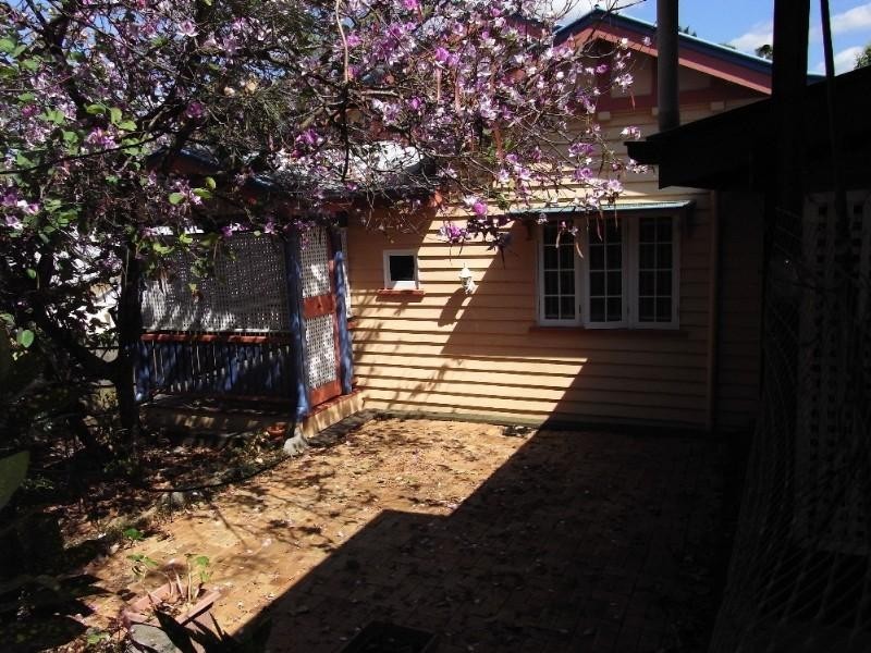 16 Central Avenue, Paddington QLD 4064