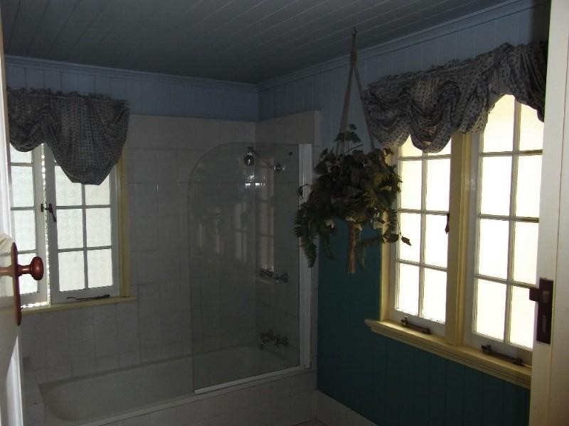 16 Central Avenue, Paddington QLD 4064