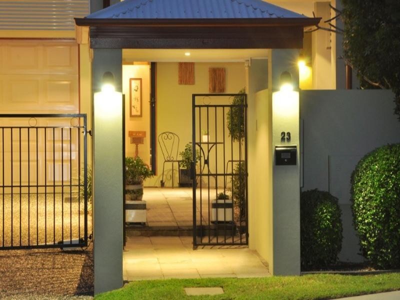 23 Burns Street, Indooroopilly QLD 4068