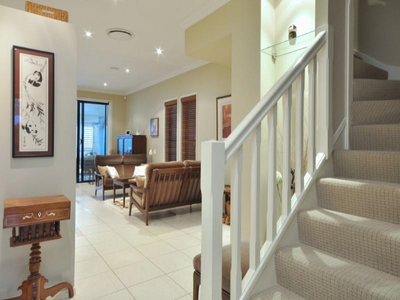 23 Burns Street, Indooroopilly QLD 4068