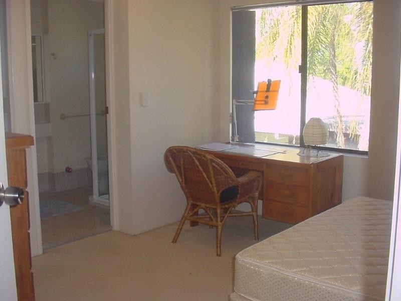 4/109 Indooroopilly Road, Taringa QLD 4068