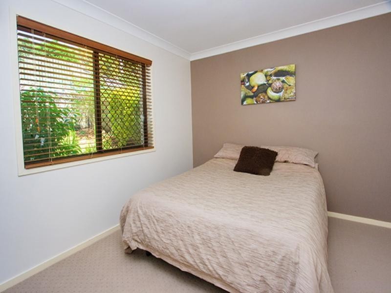 22 Wyndarra Street, Kenmore QLD 4069