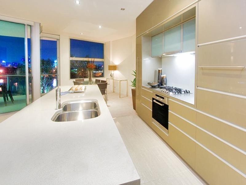 22/205 Coronation Drive, Auchenflower QLD 4066