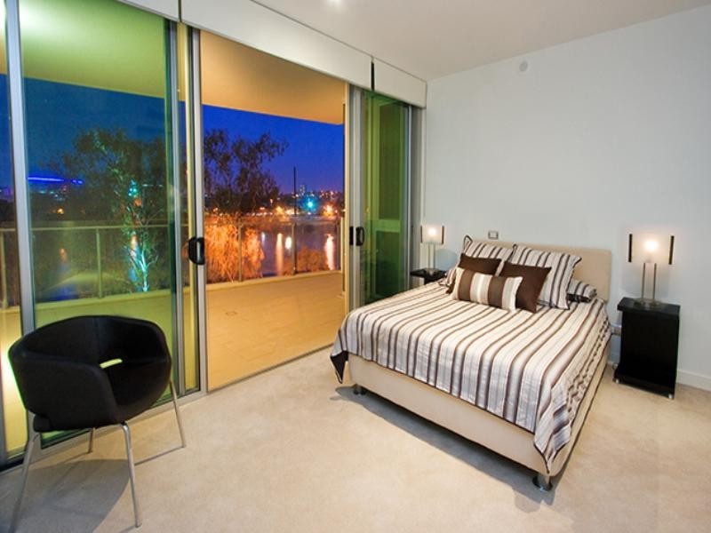 22/205 Coronation Drive, Auchenflower QLD 4066