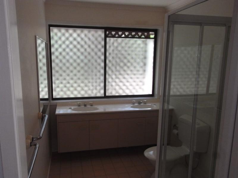 180 Indooroopilly Road, Taringa QLD 4068