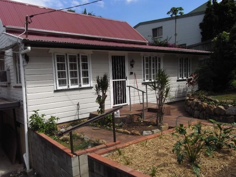 30 Harrys Road, Taringa QLD 4068