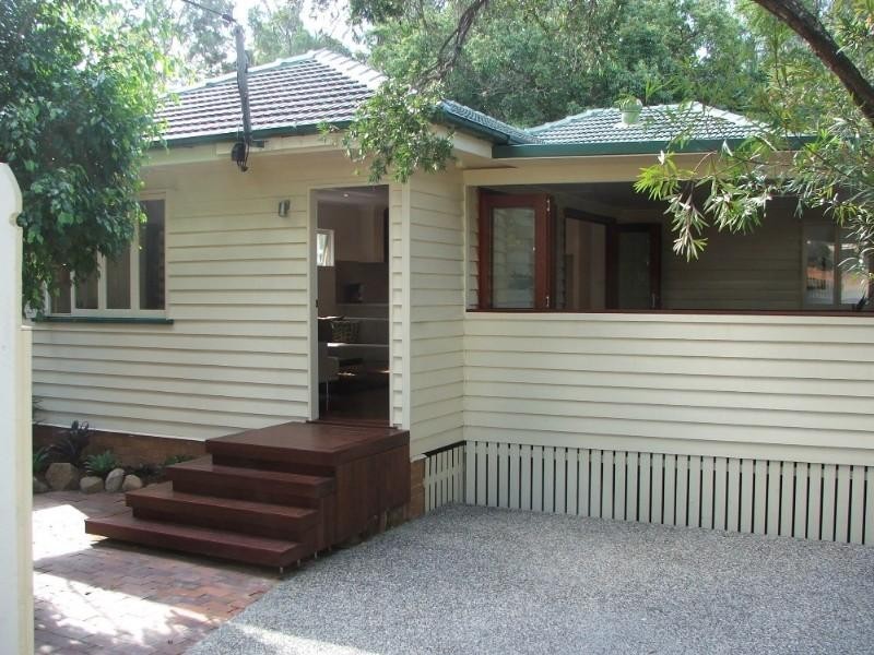 11 Equinox Street, Taringa QLD 4068