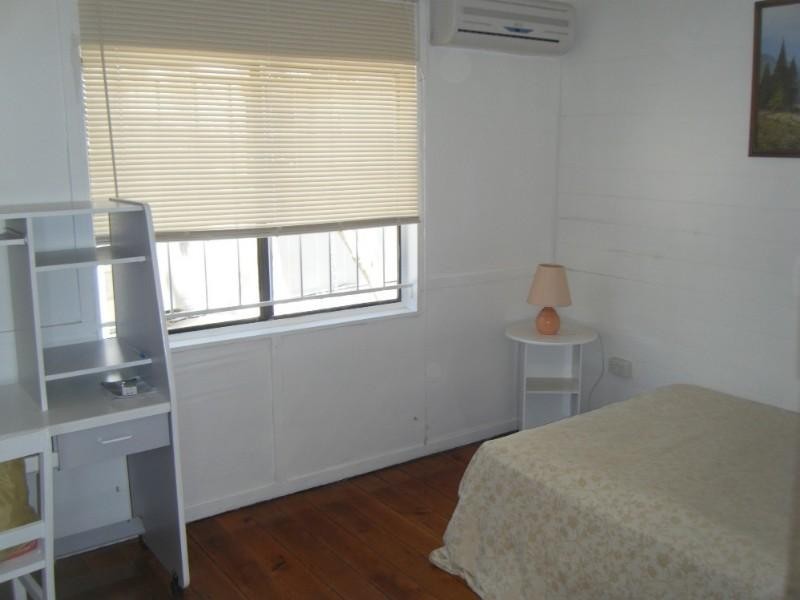 68 Cambridge Street, Red Hill QLD 4059