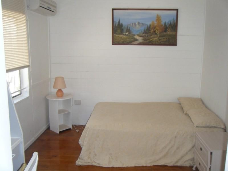 68 Cambridge Street, Red Hill QLD 4059