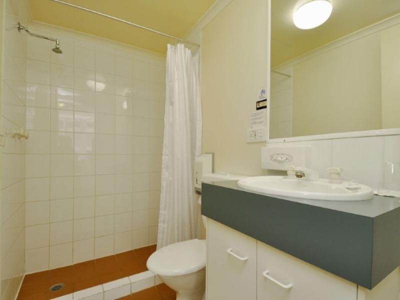 109/435 Coronation Drive, Auchenflower QLD 4066