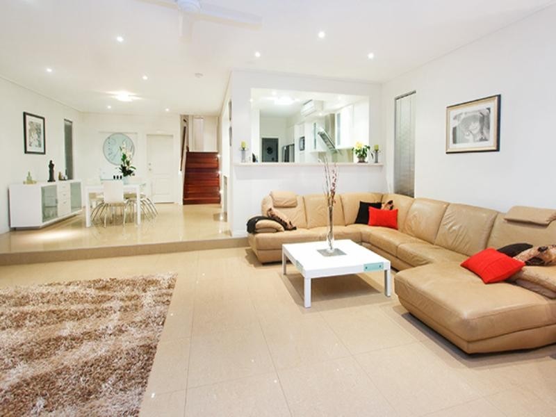 26 Bishop Street, St Lucia QLD 4067