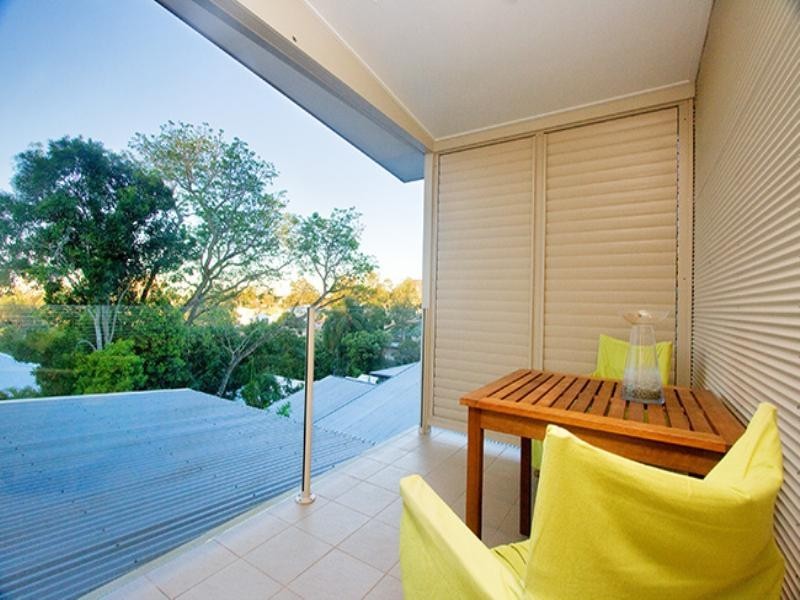 26 Bishop Street, St Lucia QLD 4067