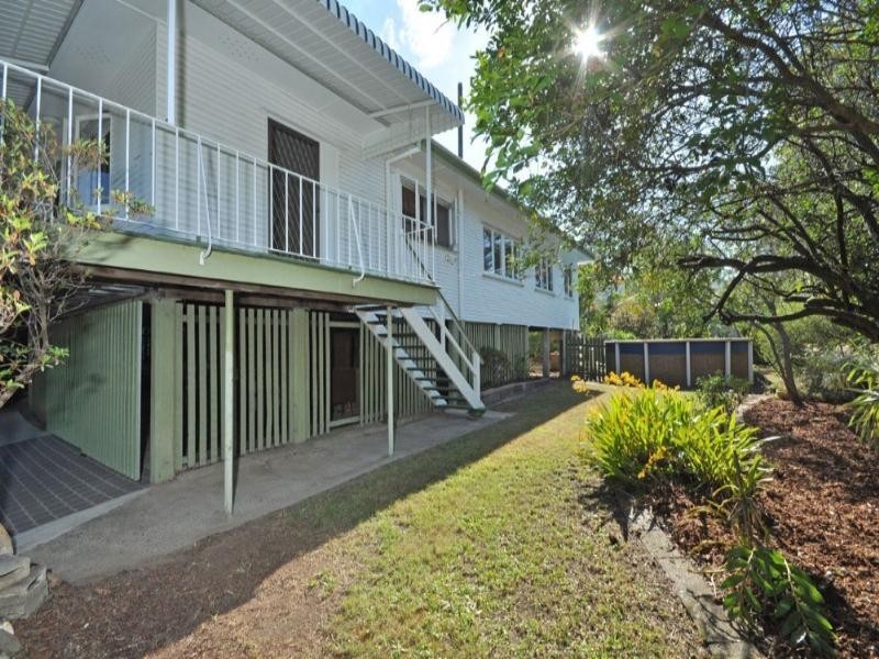 7 Kings Road, Taringa QLD 4068