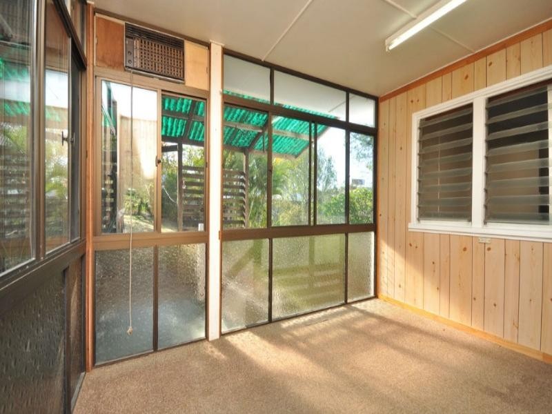 7 Kings Road, Taringa QLD 4068