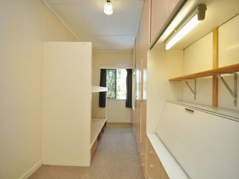 7 Kings Road, Taringa QLD 4068